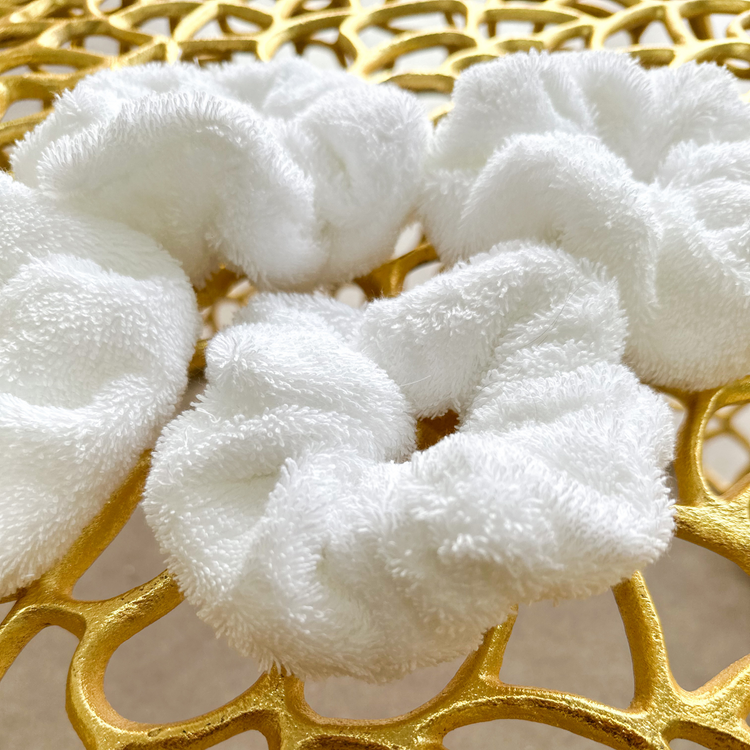 Plush Blossom Hair Bliss: American Comfort Towel Hair Scrunchies - Pure Luxury for Your Locks (Set of 4)